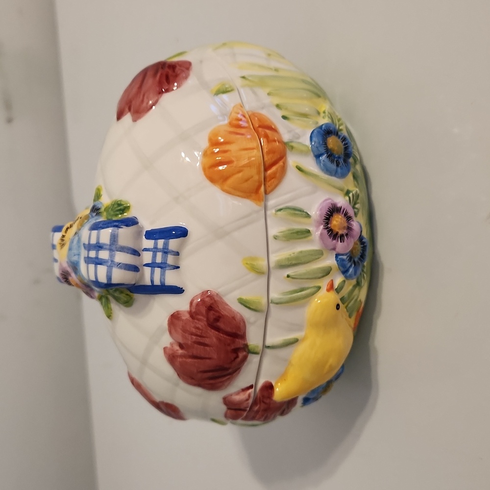 Colorful Decorative Egg Ceramics Bowl with Lid 5 1/4" long, 4 1/2" tall